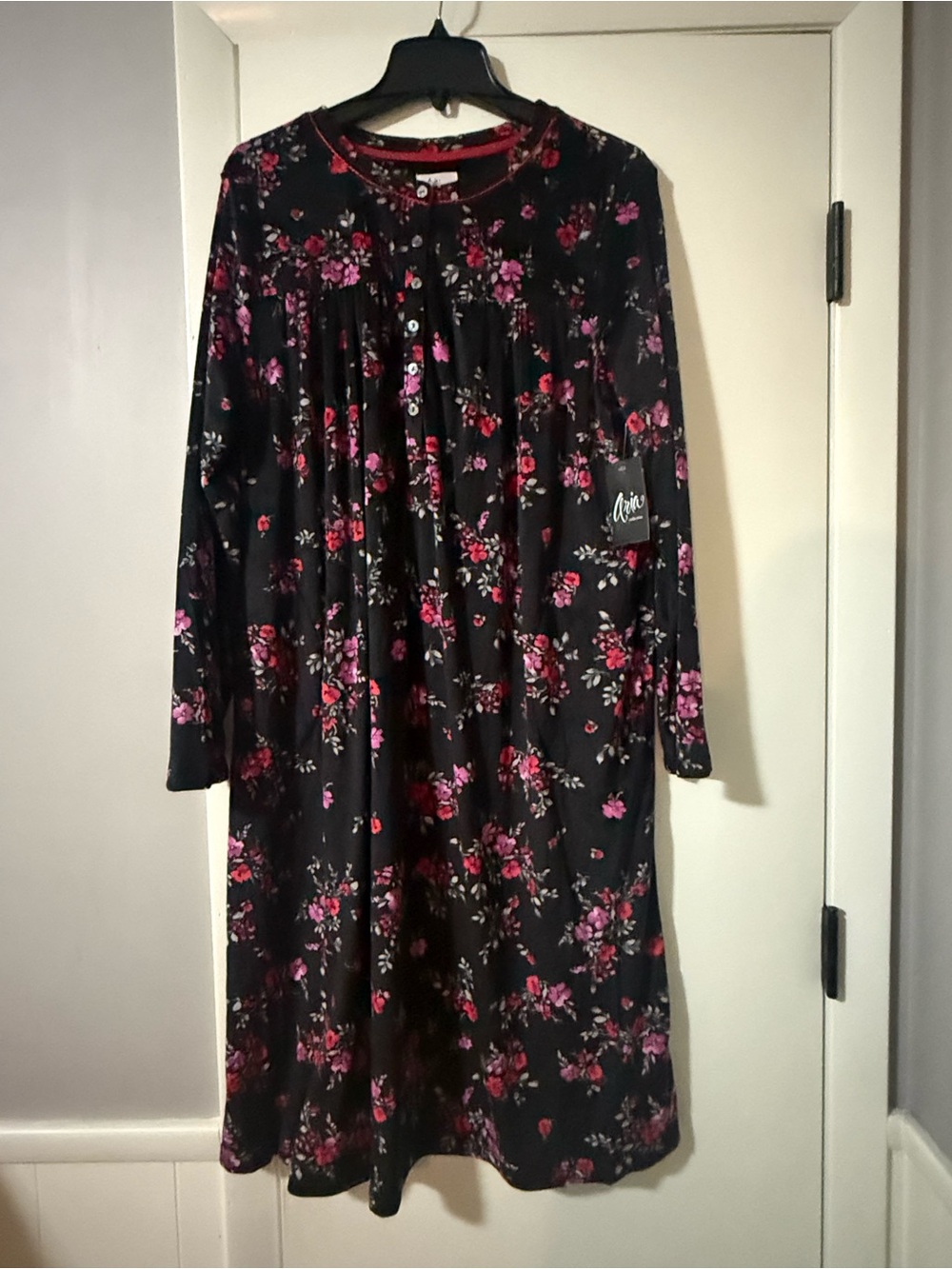 Aria Black Long-Sleeve velour Floral Nightdress with Pink Blooms